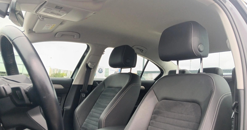 Volkswagen Passat cena 96900 przebieg: 65029, rok produkcji 2020 z Buk małe 742